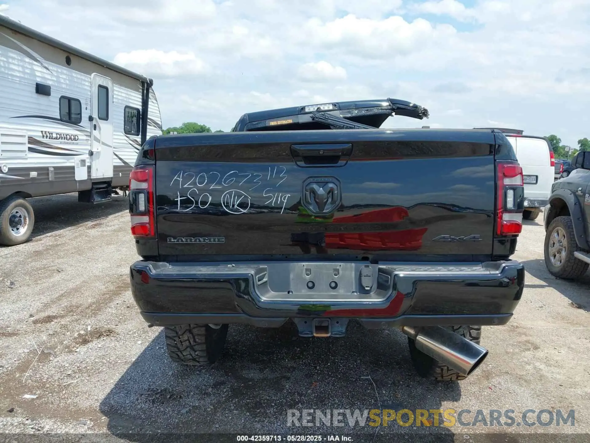 15 Photograph of a damaged car 3C6UR5FL8KG701641 RAM 2500 2019
