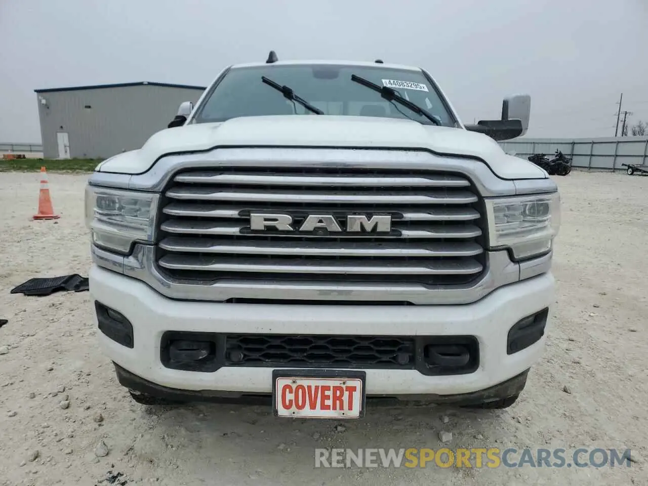 5 Photograph of a damaged car 3C6UR5GL3KG729362 RAM 2500 2019