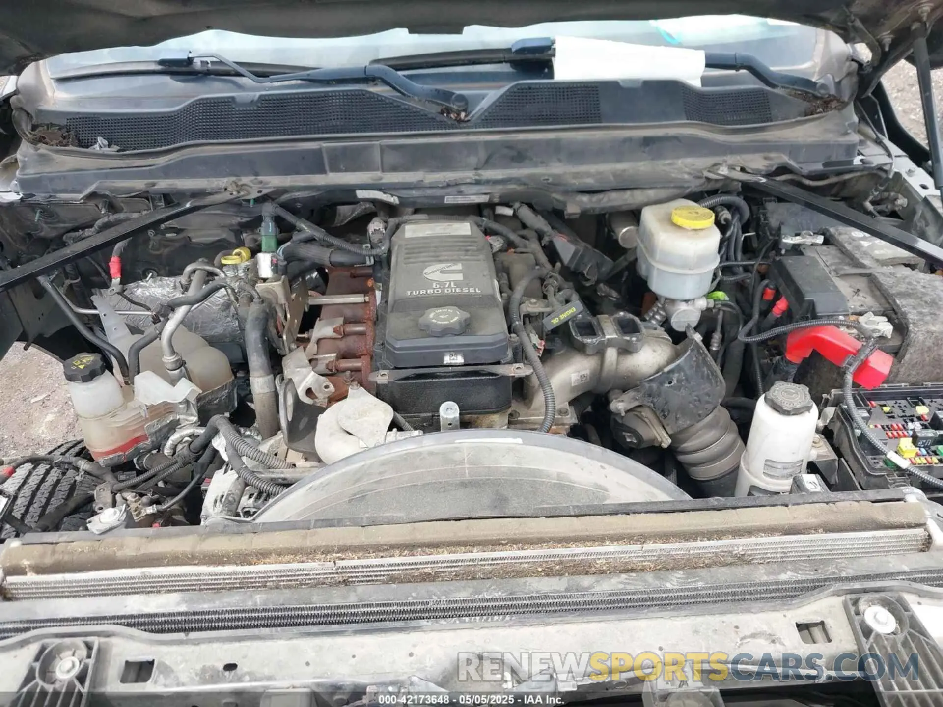 10 Photograph of a damaged car 3C6UR5JL0KG690383 RAM 2500 2019