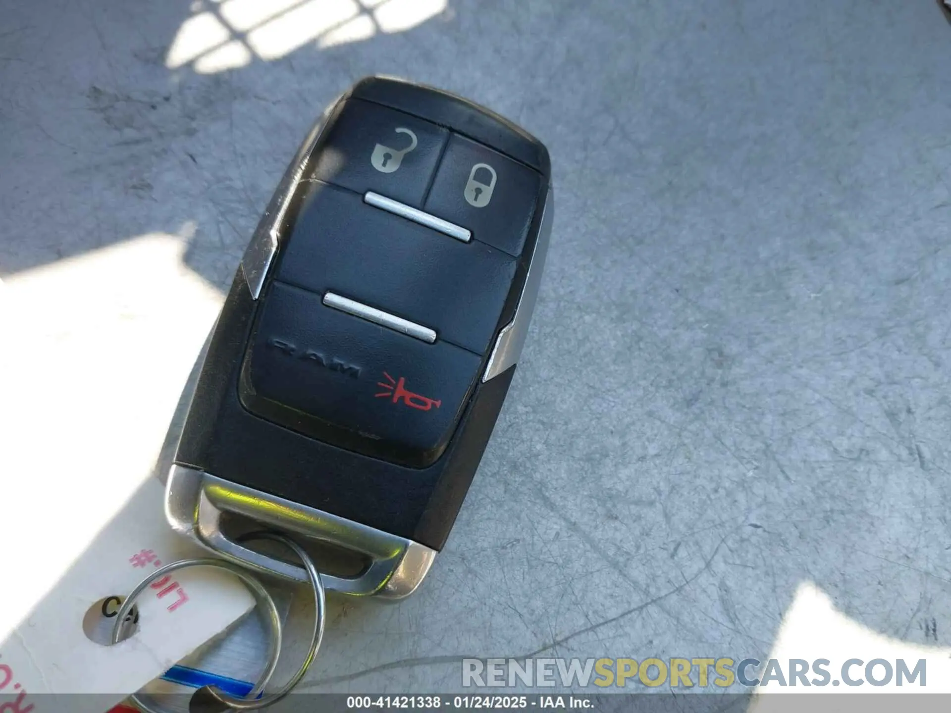 11 Photograph of a damaged car 3C6UR5JL7KG650270 RAM 2500 2019
