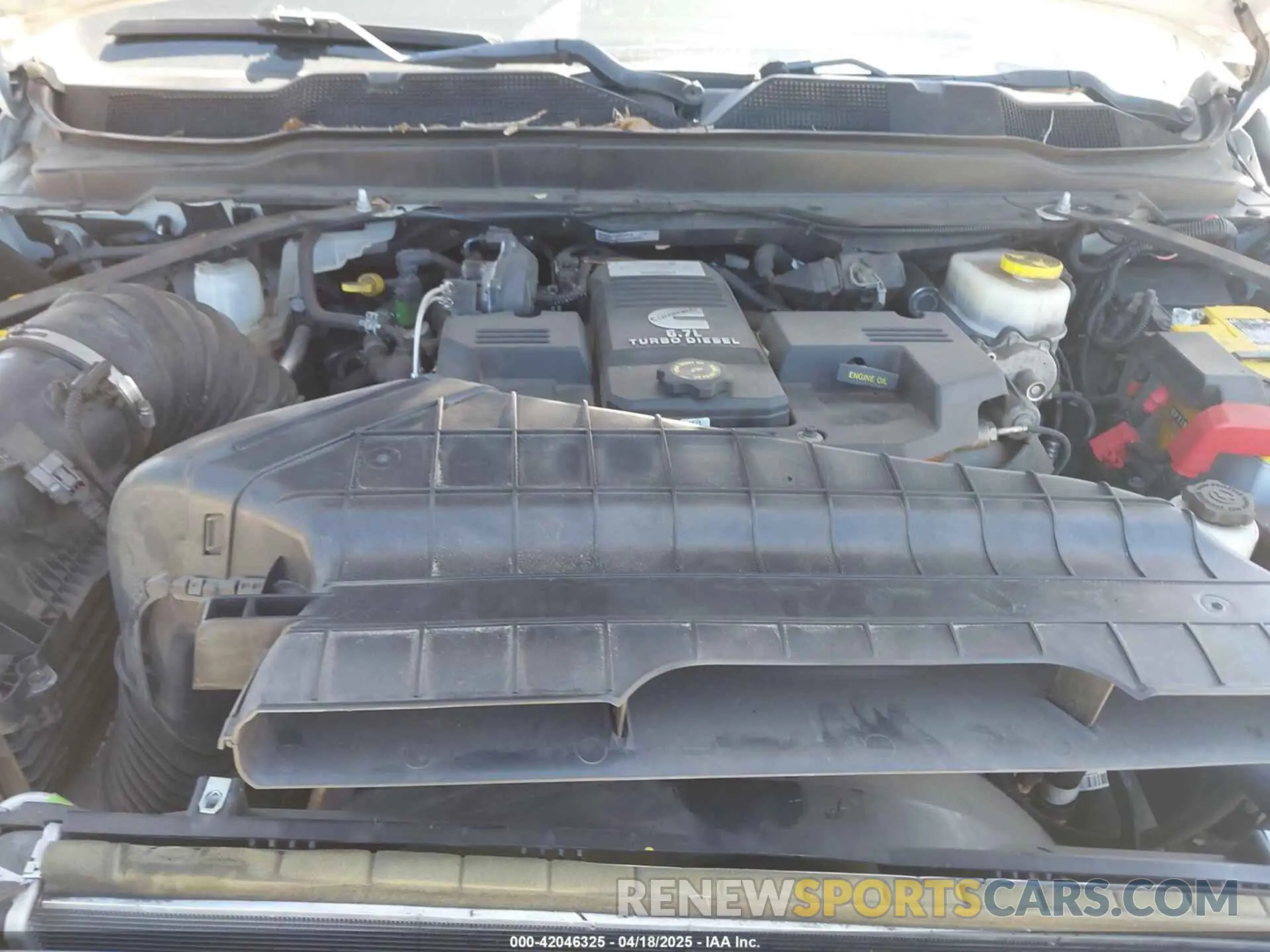 10 Photograph of a damaged car 3C6UR5NL2KG718789 RAM 2500 2019