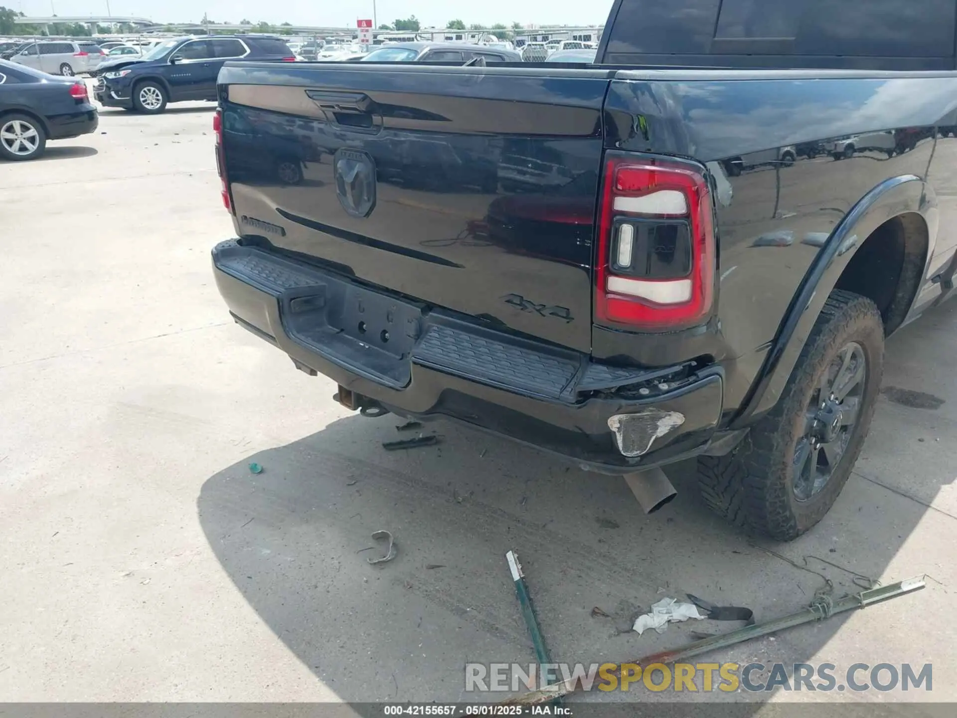 19 Photograph of a damaged car 3C6UR5NL7KG530348 RAM 2500 2019