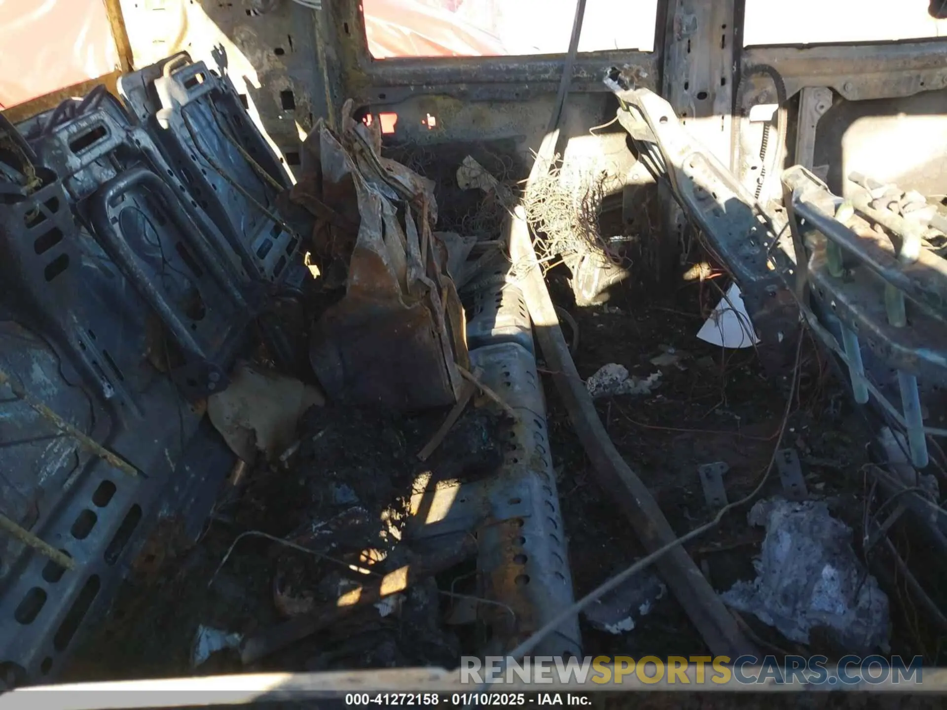 8 Photograph of a damaged car 3C6UR5TL4KG520475 RAM 2500 2019