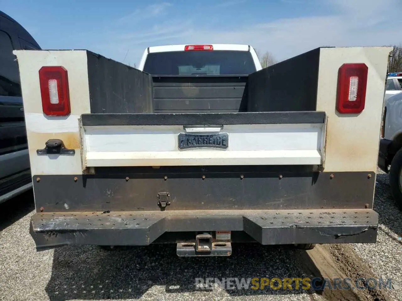 6 Photograph of a damaged car 3C7WR5HJ6KG513183 RAM 2500 2019