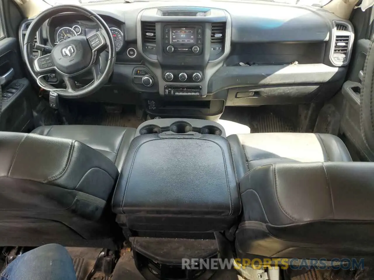 8 Photograph of a damaged car 3C7WR5HJ6KG513183 RAM 2500 2019
