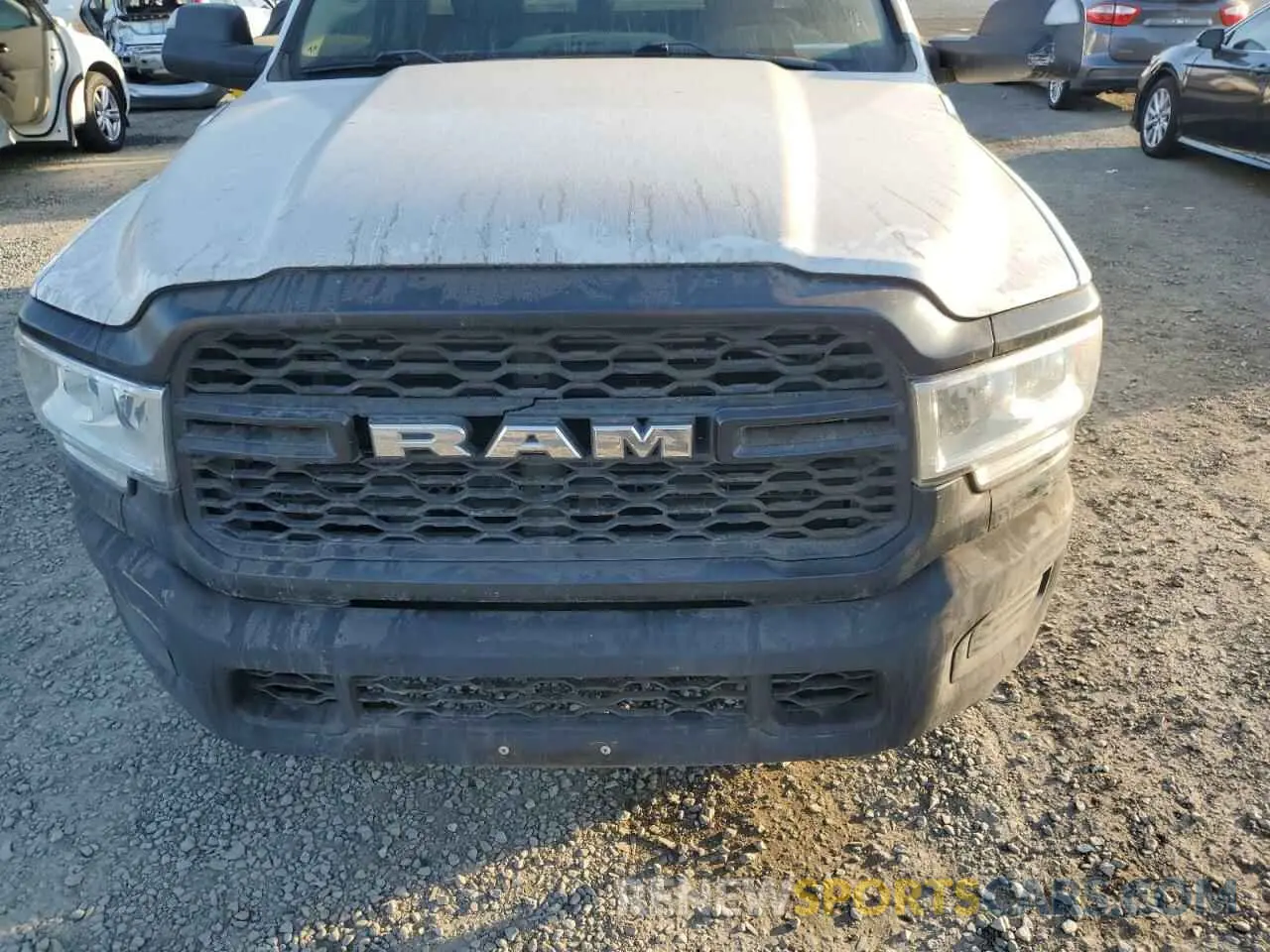 11 Photograph of a damaged car 3C6MR4AJ9LG239494 RAM 2500 2020