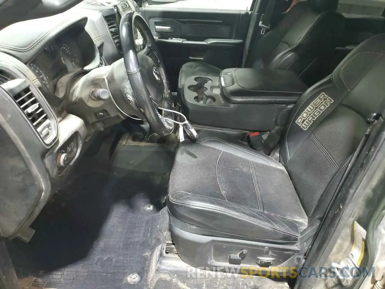 7 Photograph of a damaged car 3C6TR5EJ7LG250733 RAM 2500 2020