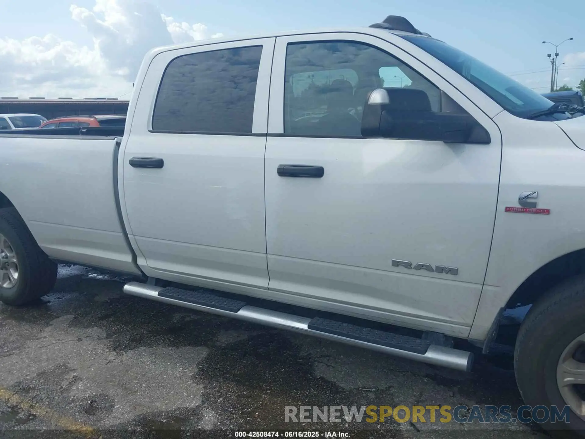 13 Photograph of a damaged car 3C6UR4HL4LG266478 RAM 2500 2020