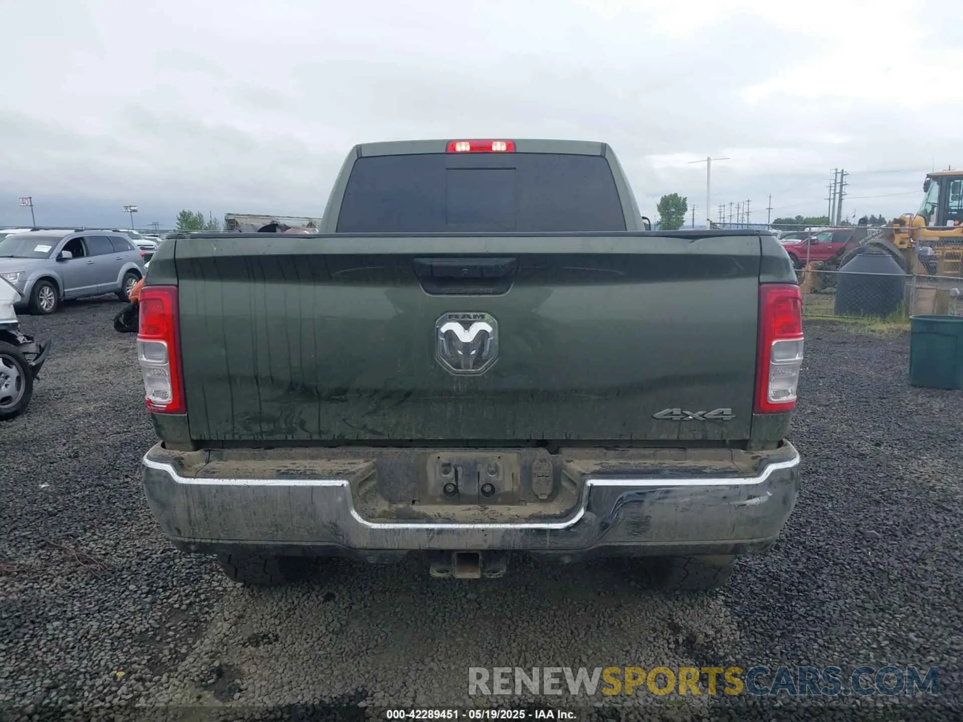 17 Photograph of a damaged car 3C6UR5CL1LG308828 RAM 2500 2020