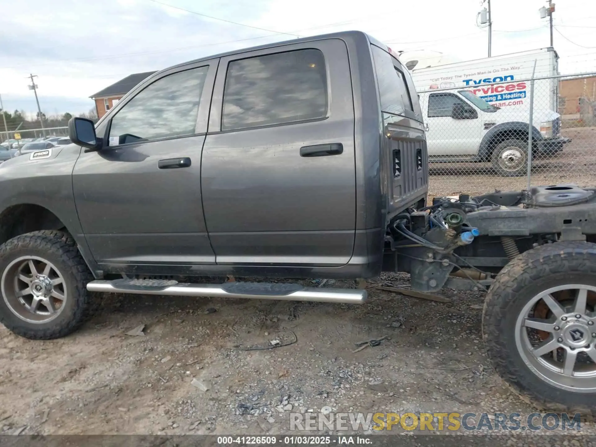 14 Photograph of a damaged car 3C6UR5CL9LG123989 RAM 2500 2020