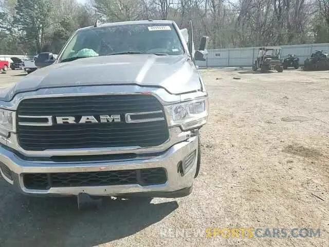 10 Photograph of a damaged car 3C6UR5DJ2LG297531 RAM 2500 2020