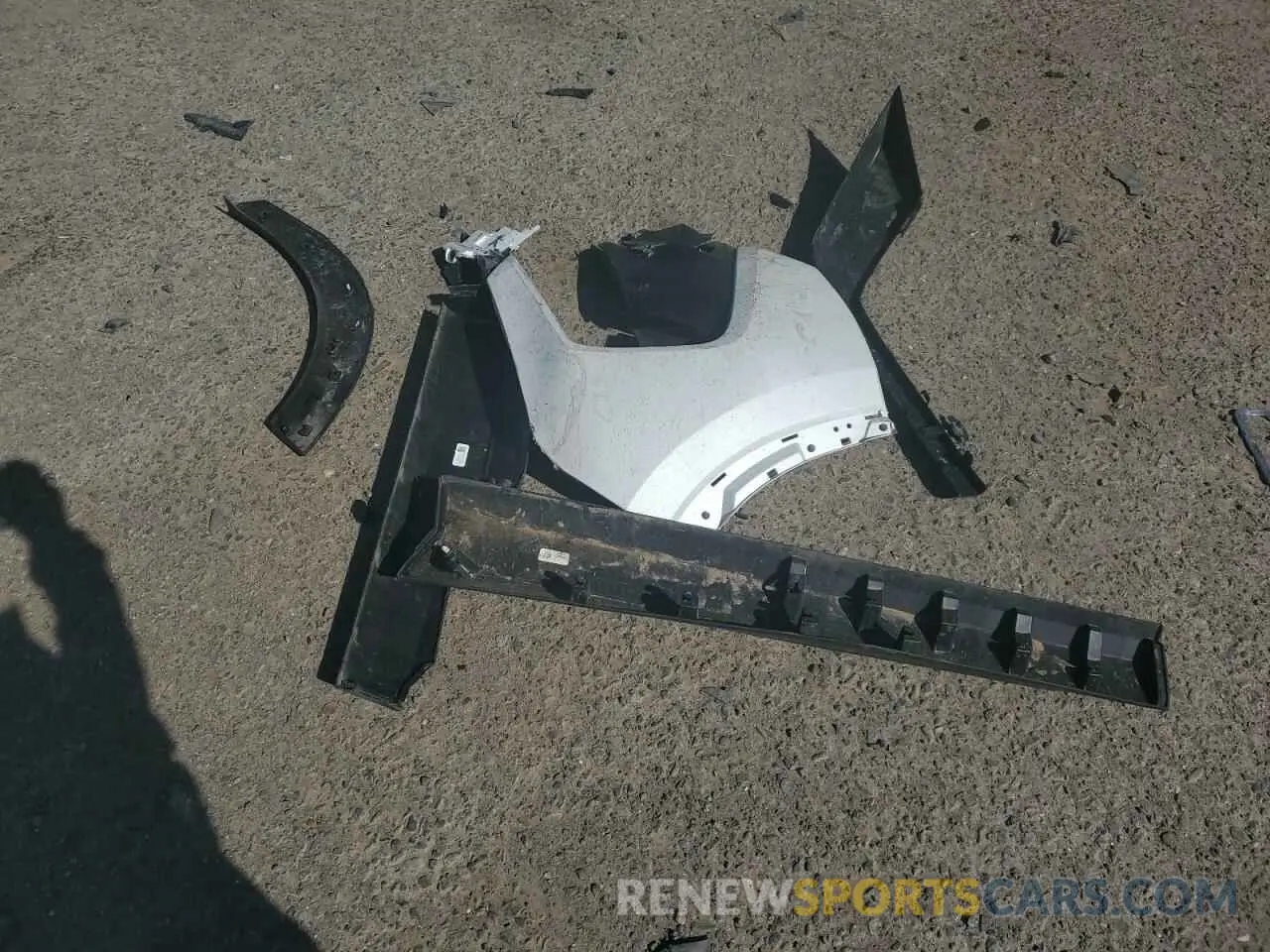 14 Photograph of a damaged car 3C6UR5DJ2LG297531 RAM 2500 2020