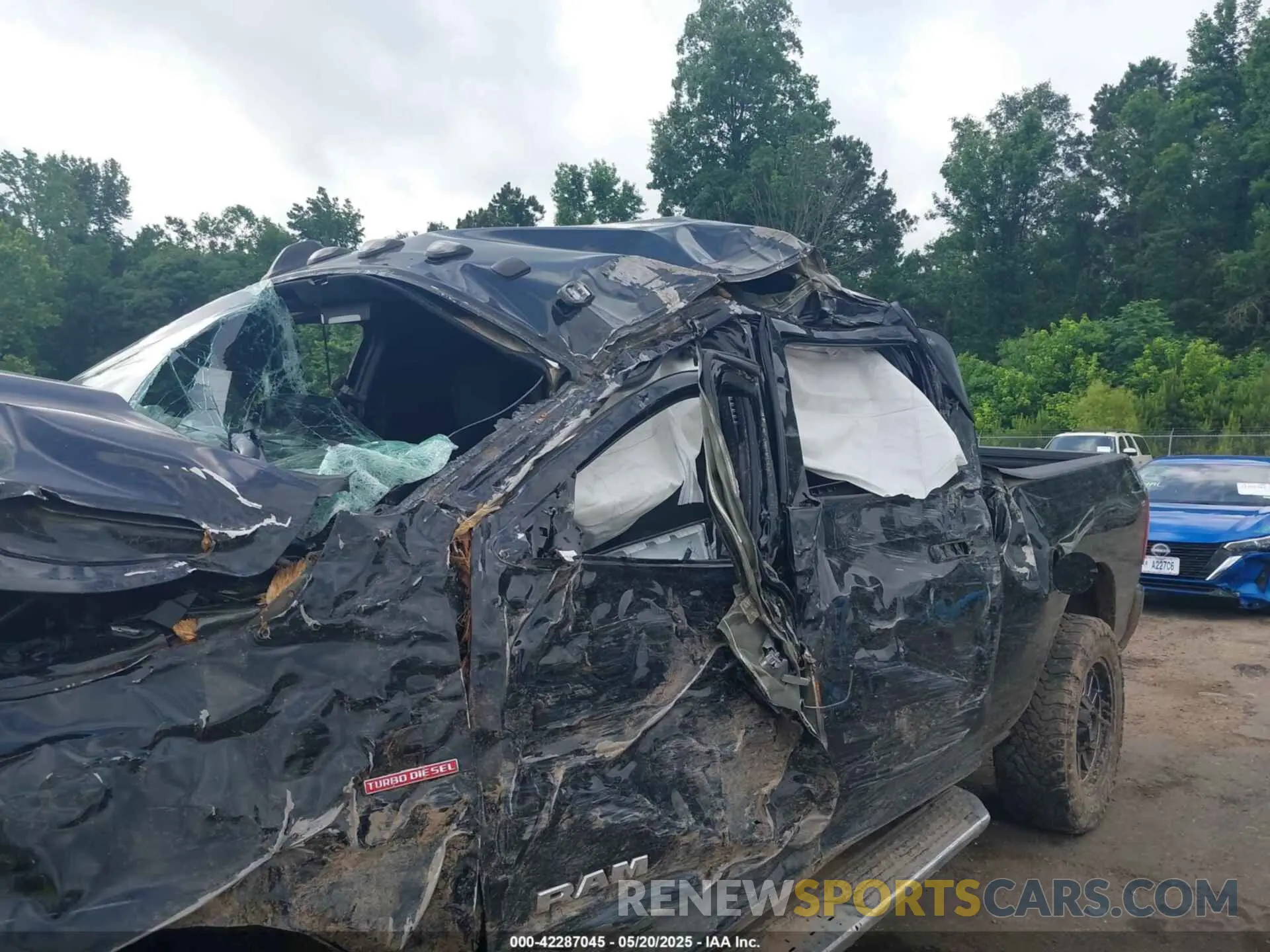 16 Photograph of a damaged car 3C6UR5DL4LG115295 RAM 2500 2020