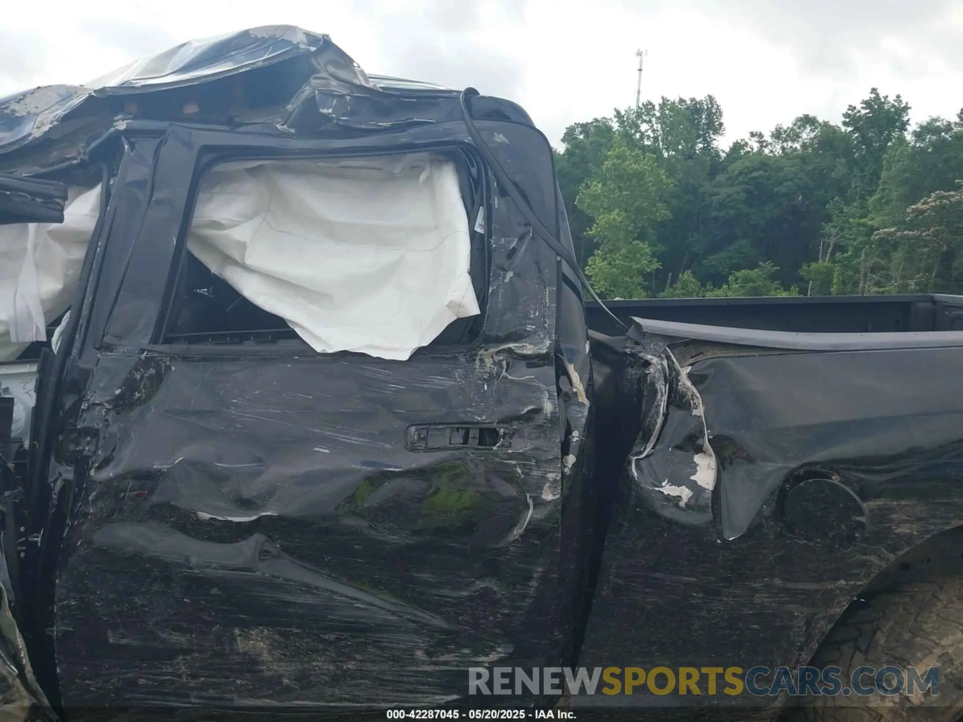 19 Photograph of a damaged car 3C6UR5DL4LG115295 RAM 2500 2020