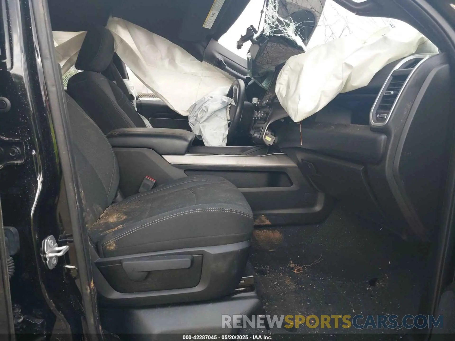 5 Photograph of a damaged car 3C6UR5DL4LG115295 RAM 2500 2020