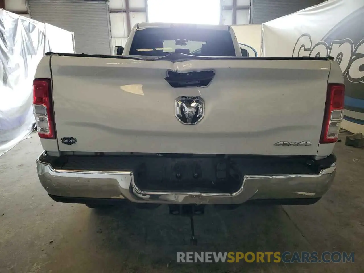 6 Photograph of a damaged car 3C6UR5HJ1LG111844 RAM 2500 2020