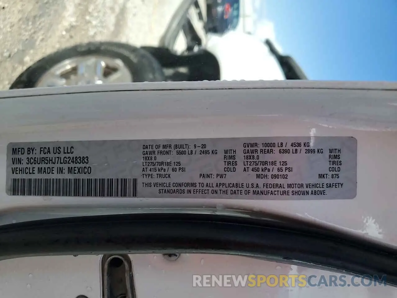 14 Photograph of a damaged car 3C6UR5HJ7LG248383 RAM 2500 2020