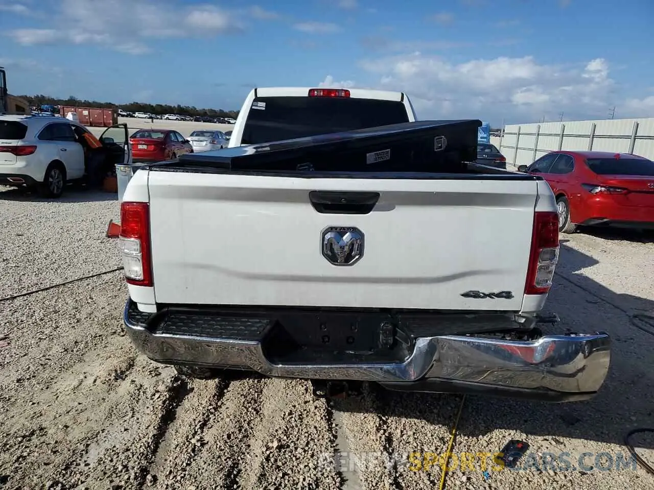 6 Photograph of a damaged car 3C6UR5HJ7LG248383 RAM 2500 2020