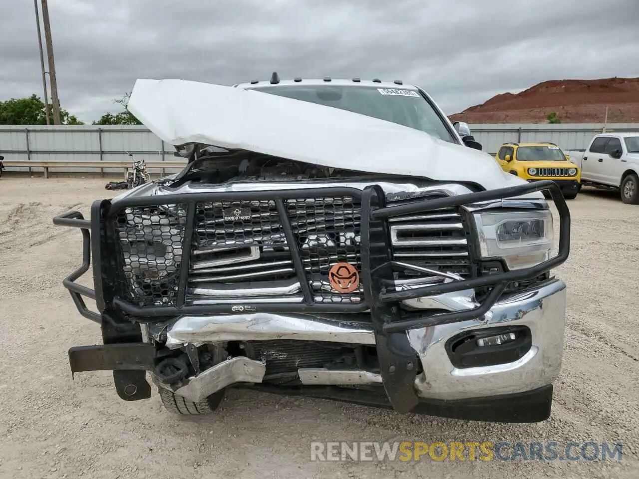 5 Photograph of a damaged car 3C6UR5KL9LG111522 RAM 2500 2020