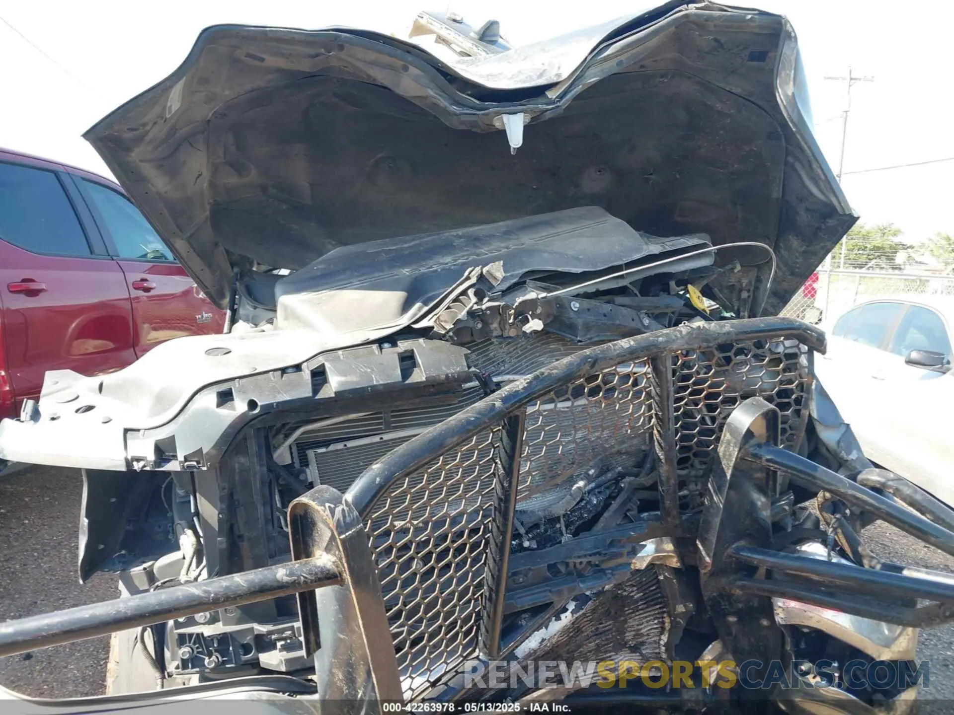 6 Photograph of a damaged car 3C6UR5NLXLG314141 RAM 2500 2020