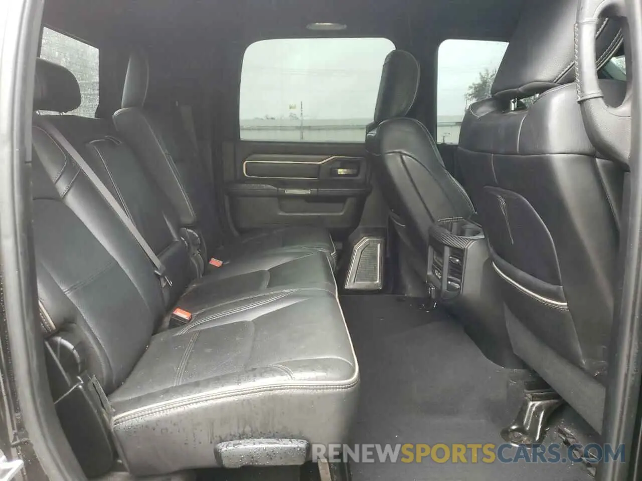 10 Photograph of a damaged car 3C6UR5TL1LG201617 RAM 2500 2020