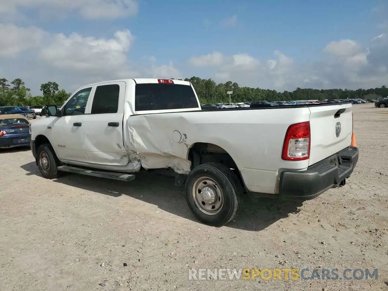 2 Photograph of a damaged car 3C6UR4HJ6MG501060 RAM 2500 2021