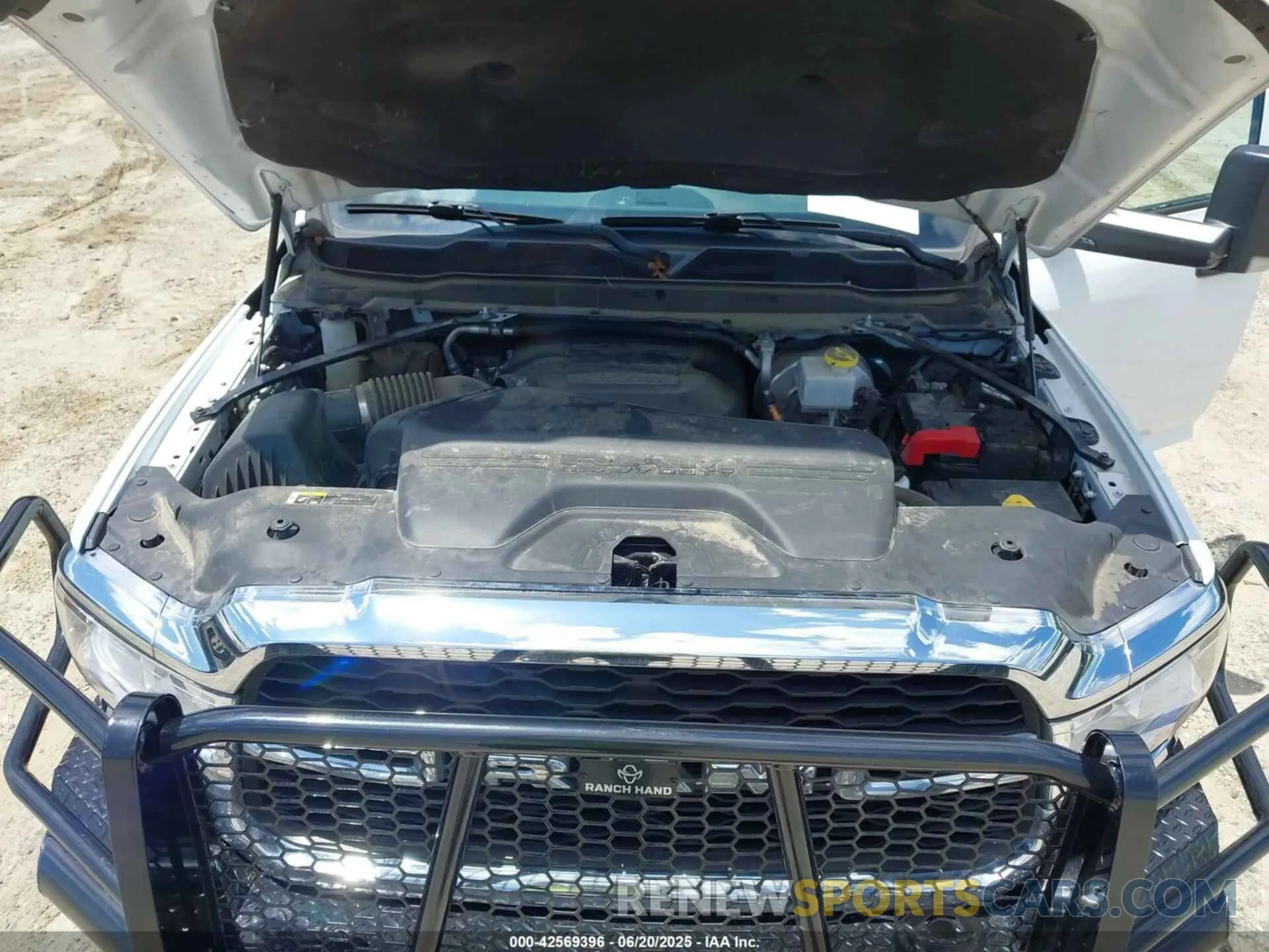 10 Photograph of a damaged car 3C6UR5CJ2MG533937 RAM 2500 2021