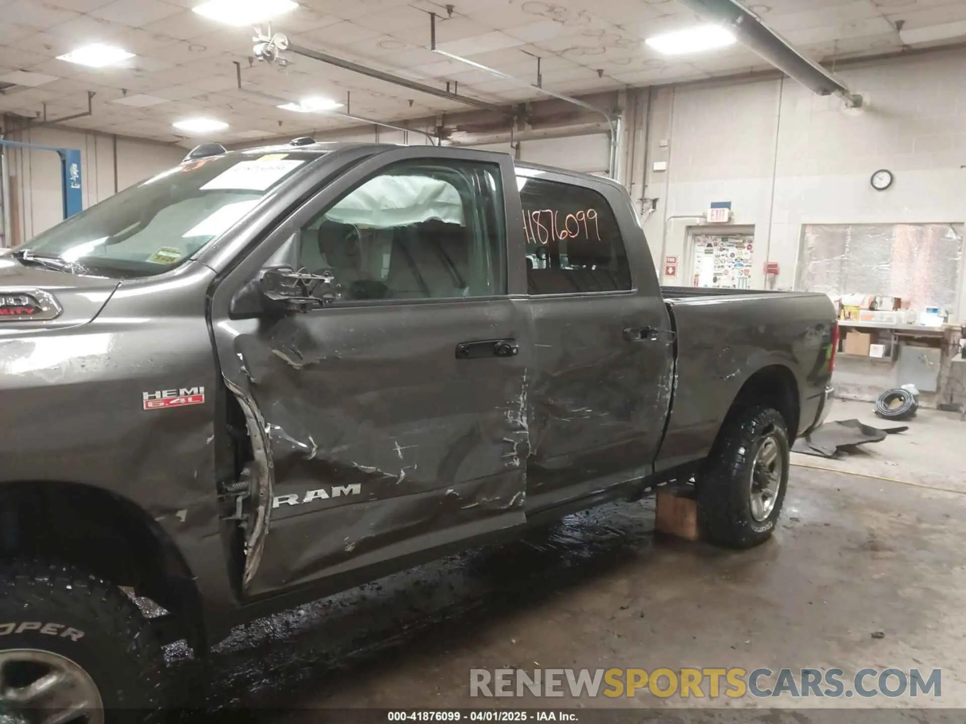 6 Photograph of a damaged car 3C6UR5CJ3MG681322 RAM 2500 2021