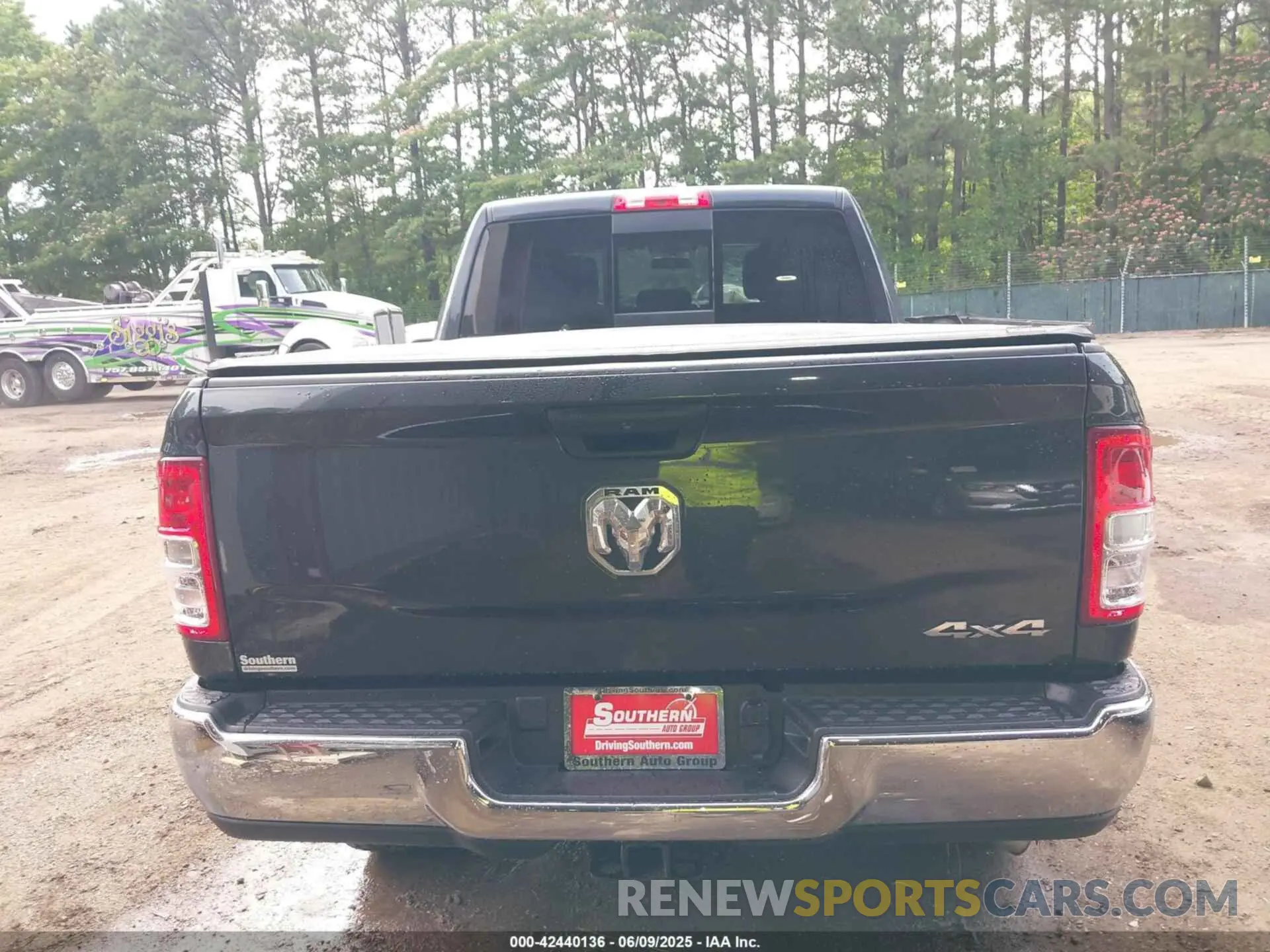16 Photograph of a damaged car 3C6UR5CJ3MG697813 RAM 2500 2021