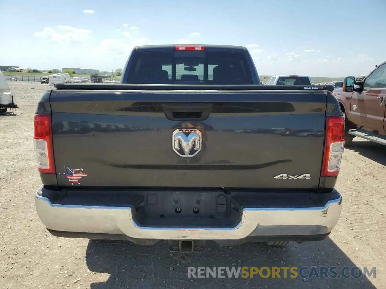 6 Photograph of a damaged car 3C6UR5CJ4MG638608 RAM 2500 2021