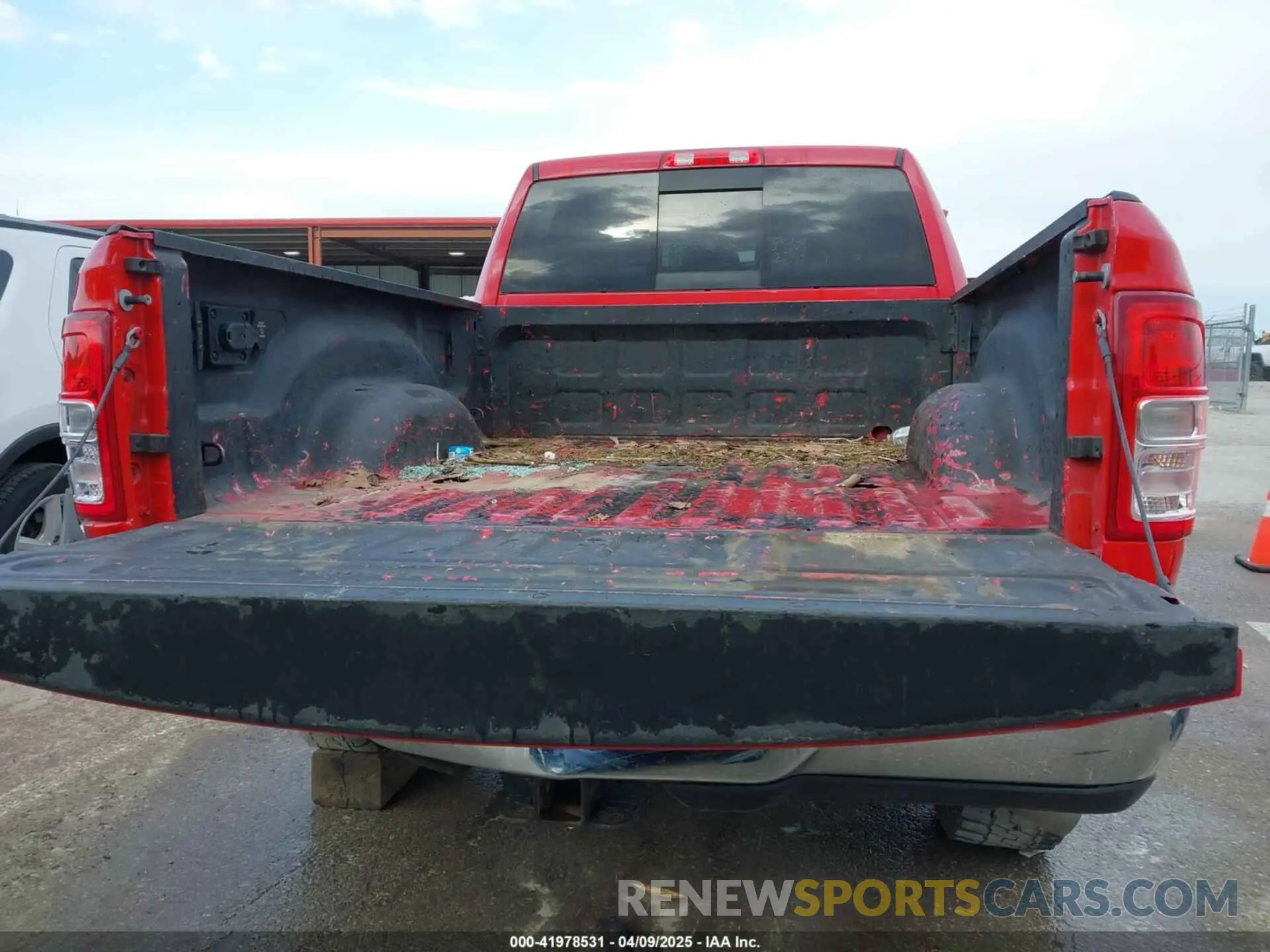17 Photograph of a damaged car 3C6UR5CJ8MG676276 RAM 2500 2021