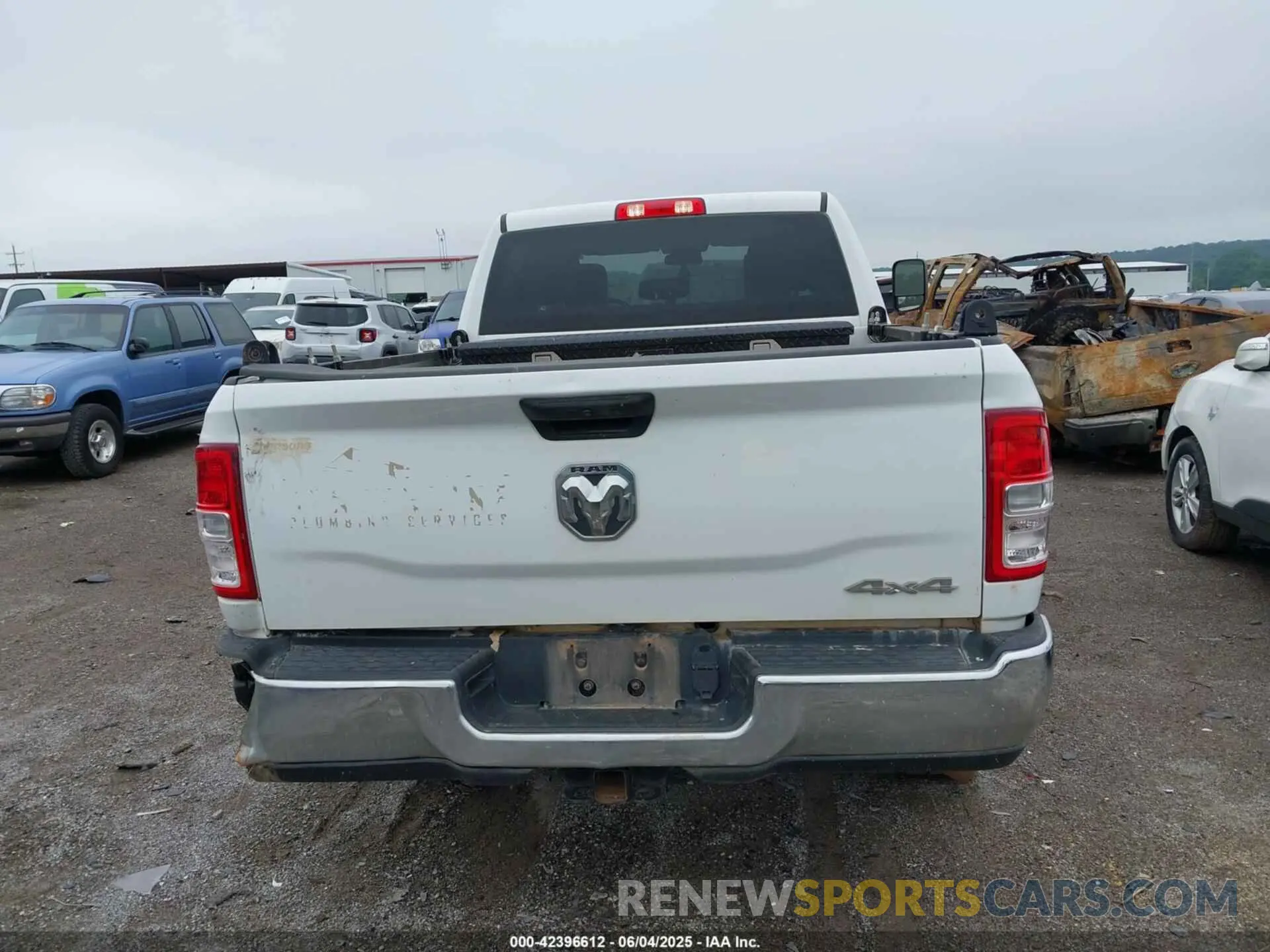 16 Photograph of a damaged car 3C6UR5CJ9MG532722 RAM 2500 2021