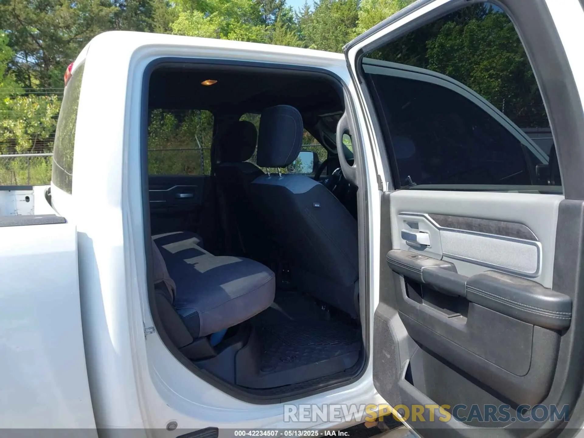 8 Photograph of a damaged car 3C6UR5DJ9MG656715 RAM 2500 2021
