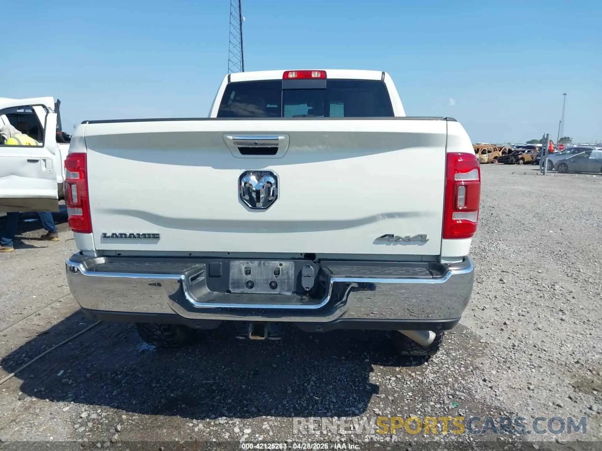 16 Photograph of a damaged car 3C6UR5FJ7MG659156 RAM 2500 2021