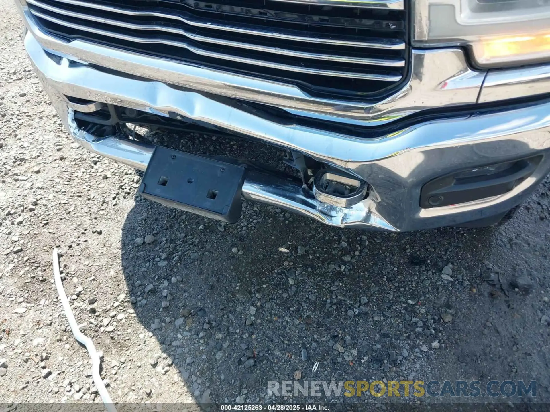 6 Photograph of a damaged car 3C6UR5FJ7MG659156 RAM 2500 2021