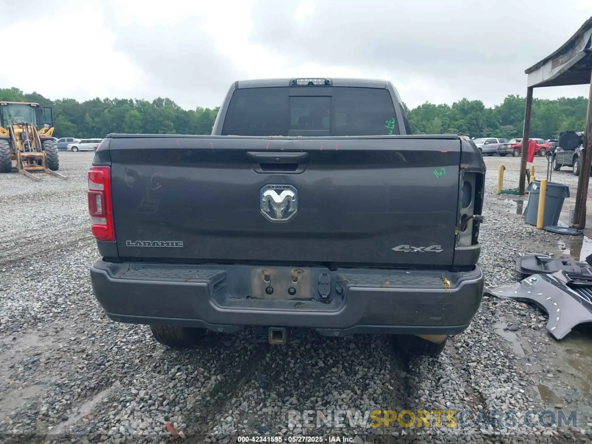 17 Photograph of a damaged car 3C6UR5FL1MG561600 RAM 2500 2021