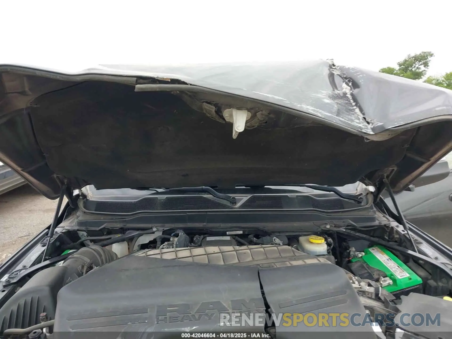 10 Photograph of a damaged car 3C6UR5FL7MG612467 RAM 2500 2021