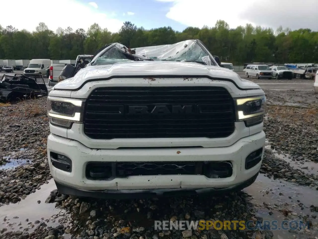 5 Photograph of a damaged car 3C6UR5FL8MG534877 RAM 2500 2021