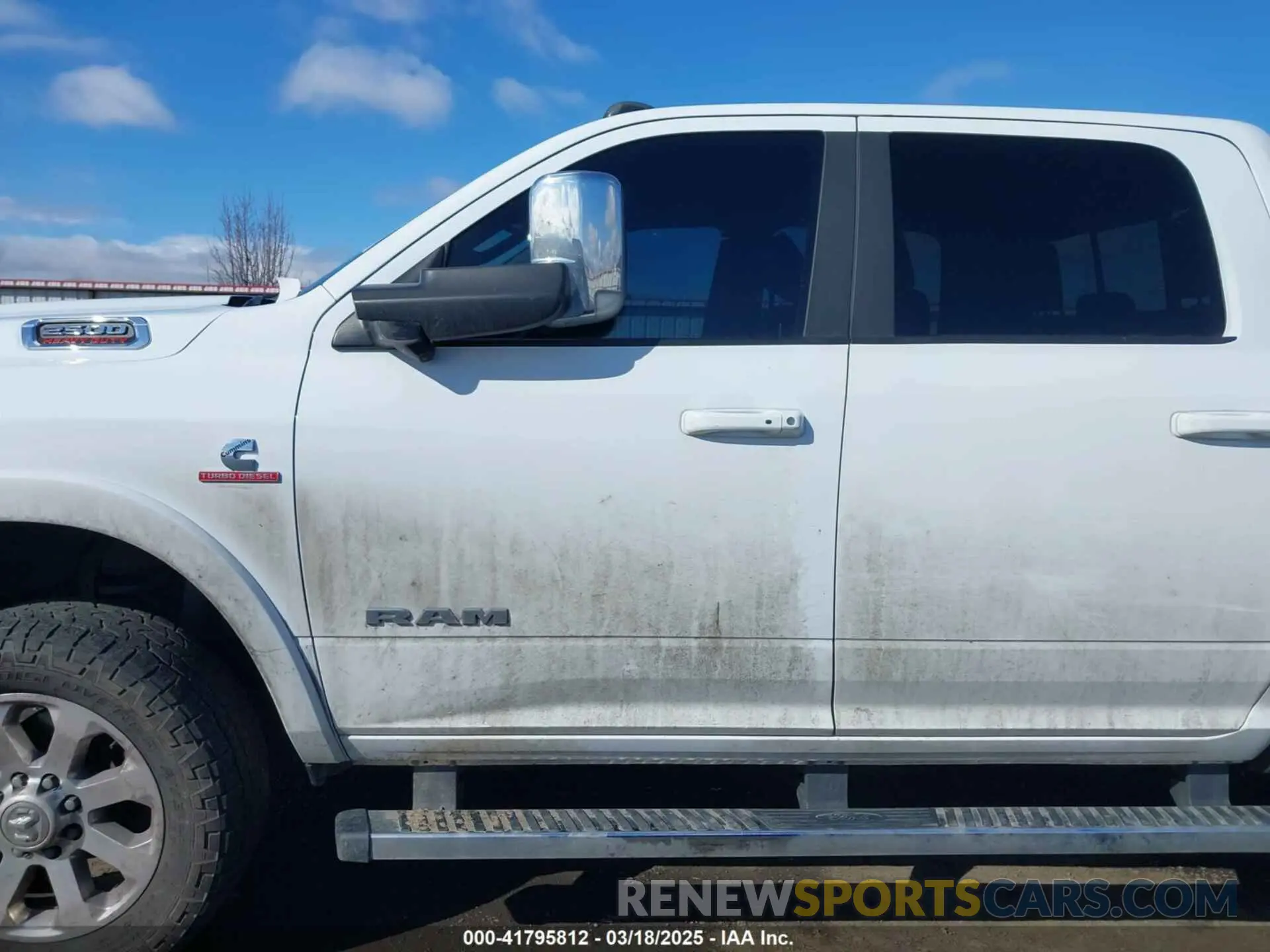 15 Photograph of a damaged car 3C6UR5FL9MG520549 RAM 2500 2021