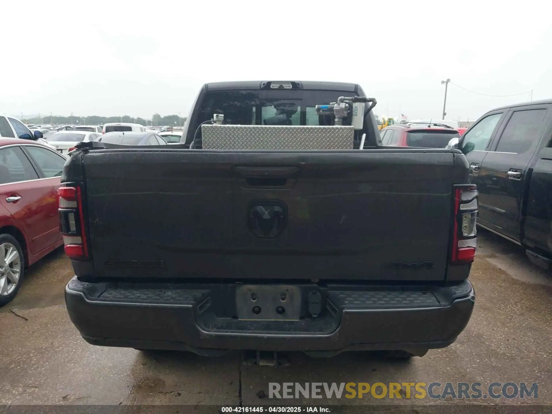 15 Photograph of a damaged car 3C6UR5FLXMG590626 RAM 2500 2021