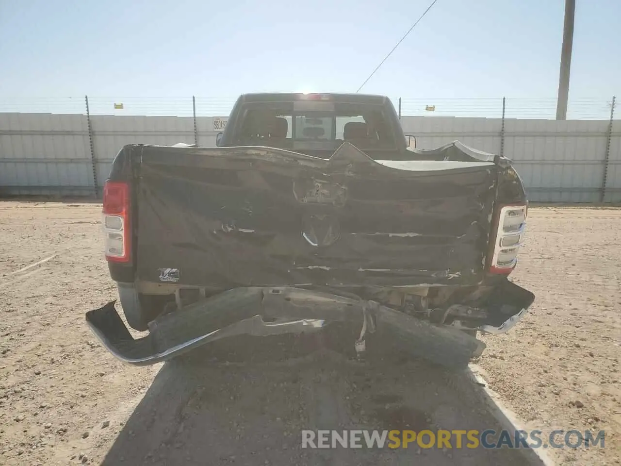 6 Photograph of a damaged car 3C6UR5HJ2MG675617 RAM 2500 2021