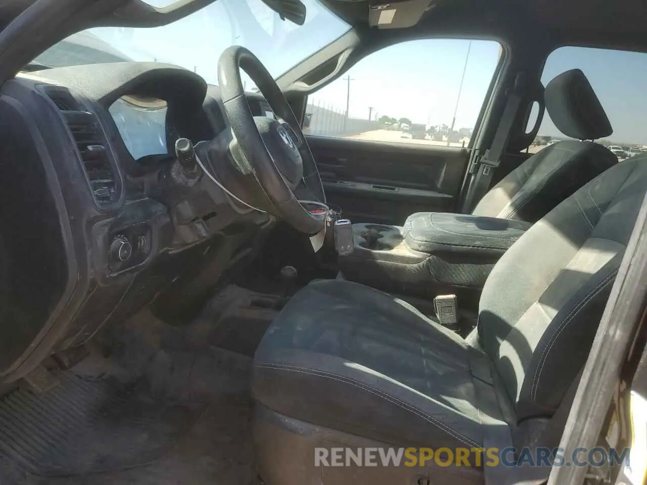 7 Photograph of a damaged car 3C6UR5HJ2MG675617 RAM 2500 2021