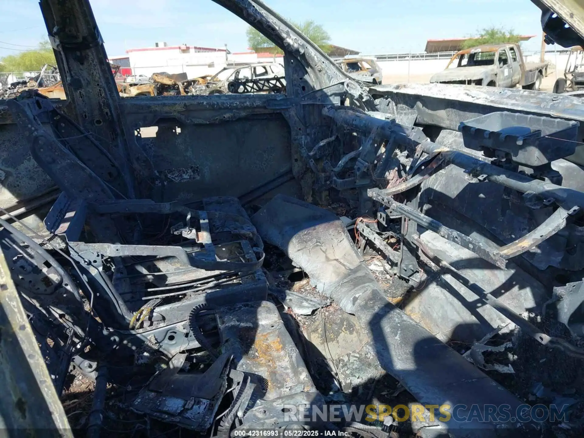 5 Photograph of a damaged car 3C6UR5HJ5MG584910 RAM 2500 2021