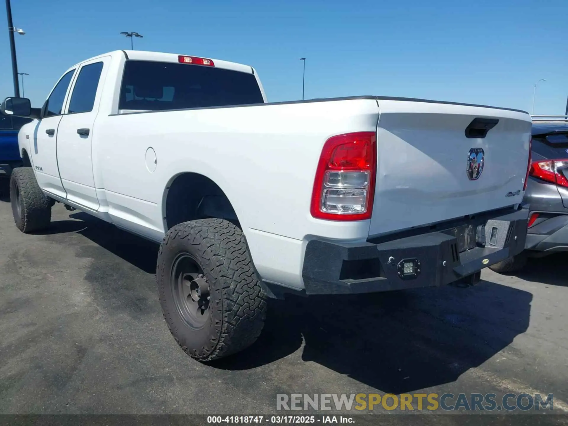 15 Photograph of a damaged car 3C6UR5HJ5MG606694 RAM 2500 2021