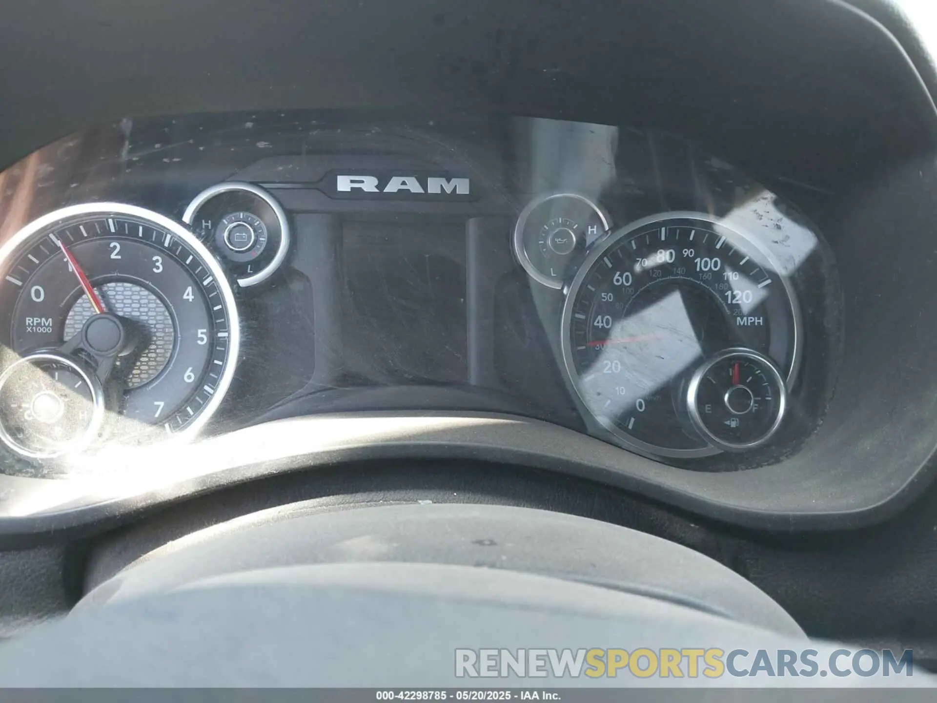 15 Photograph of a damaged car 3C6UR5HJ6MG698589 RAM 2500 2021