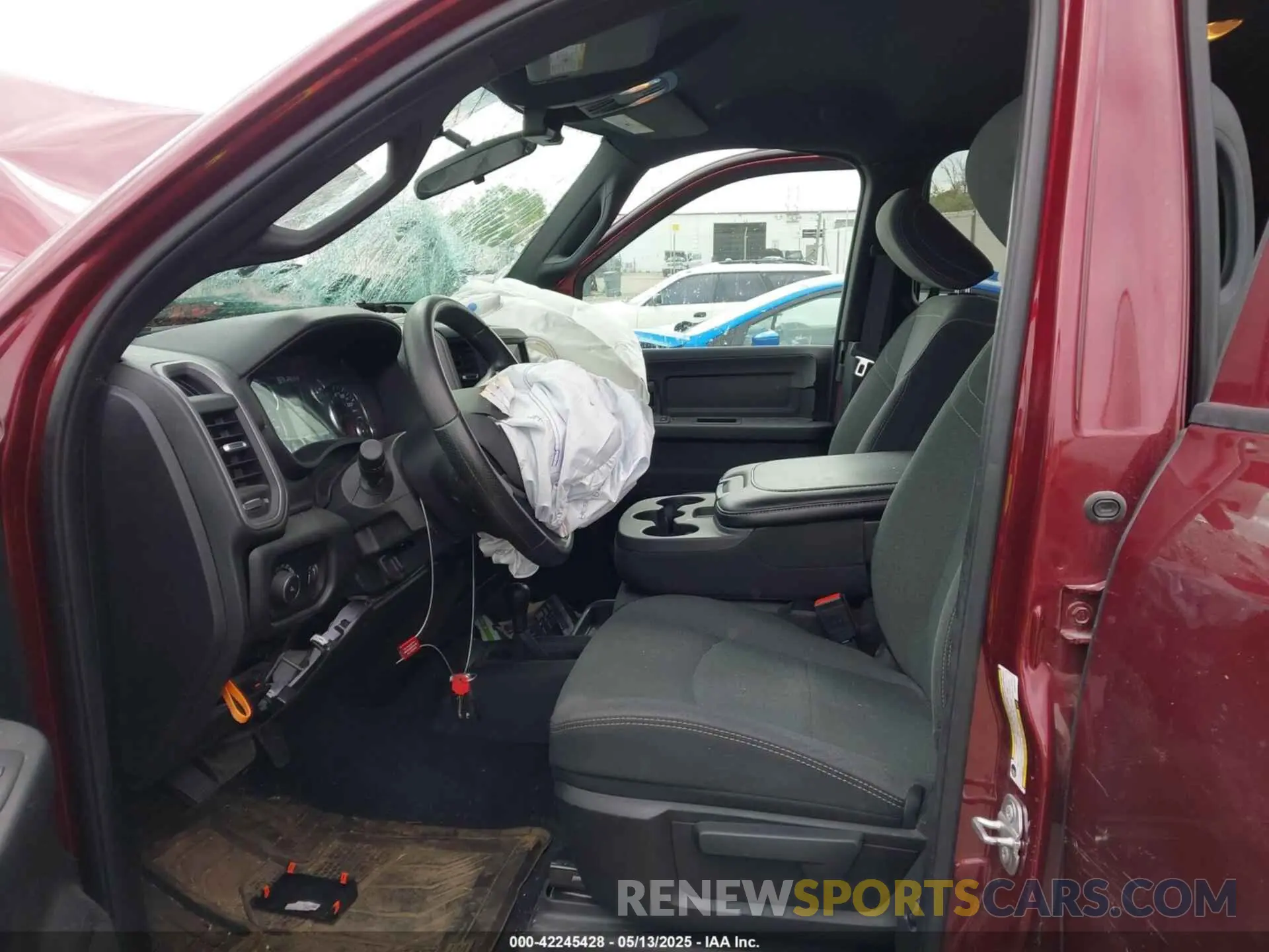 5 Photograph of a damaged car 3C6UR5HJ8MG661057 RAM 2500 2021
