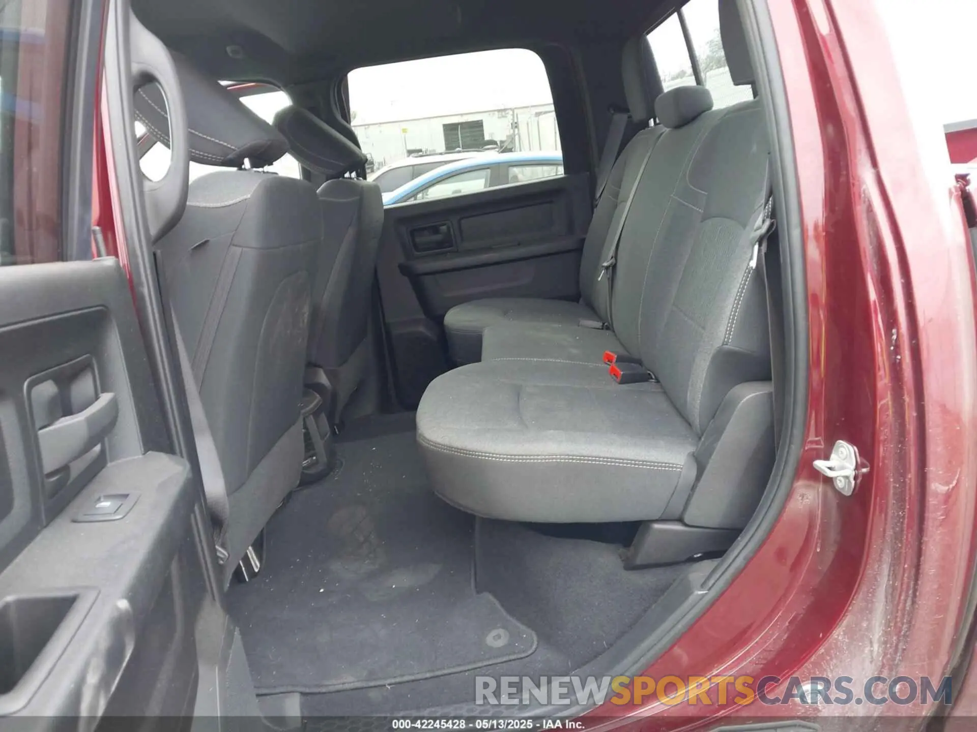 8 Photograph of a damaged car 3C6UR5HJ8MG661057 RAM 2500 2021