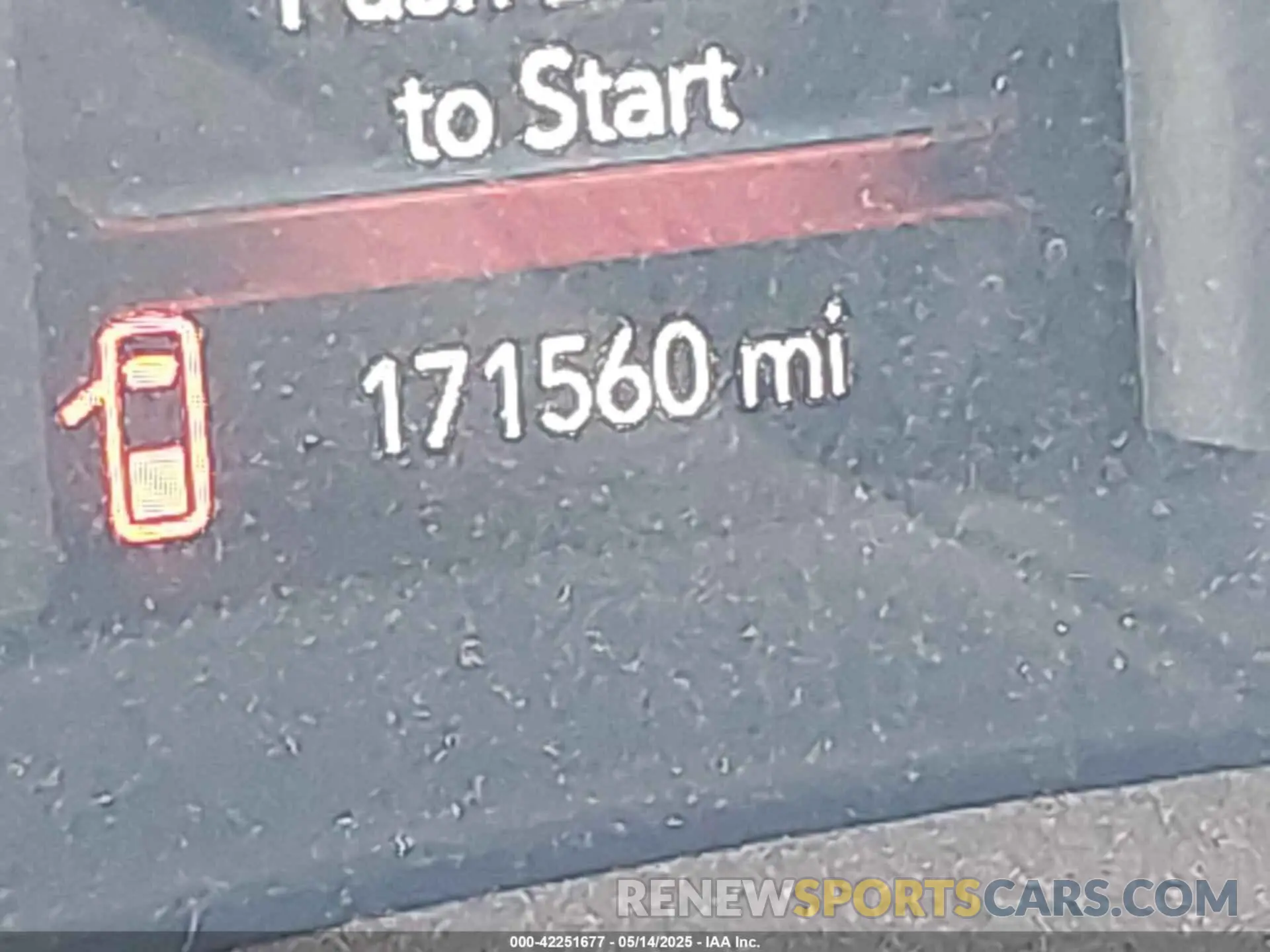 16 Photograph of a damaged car 3C6UR5JL1MG652017 RAM 2500 2021