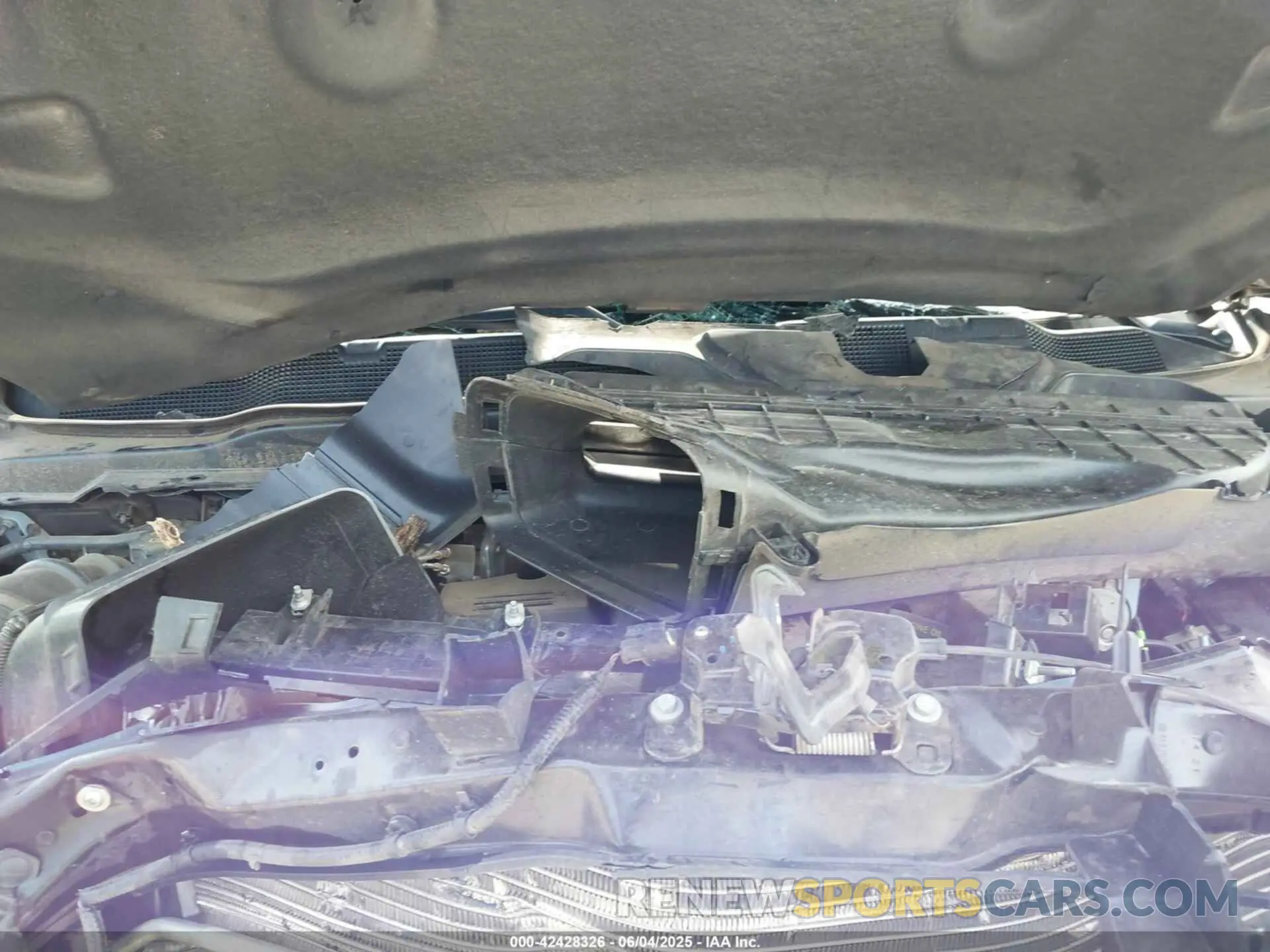 10 Photograph of a damaged car 3C6UR5NL4MG677827 RAM 2500 2021