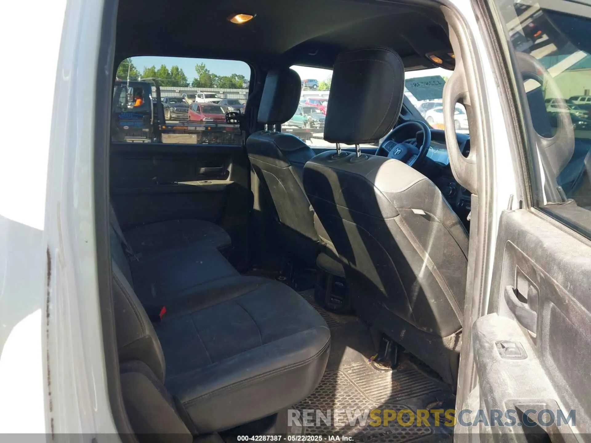 8 Photograph of a damaged car 3C7WR4HJ2MG520130 RAM 2500 2021